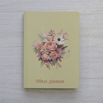 Bíblia Sagrada Pequena | ARC | Capa Brochura Buquê de Flores