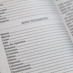 Bíblia Sagrada Se Forte e de Boa Coragem | King James | Letra Normal | Capa Brochura