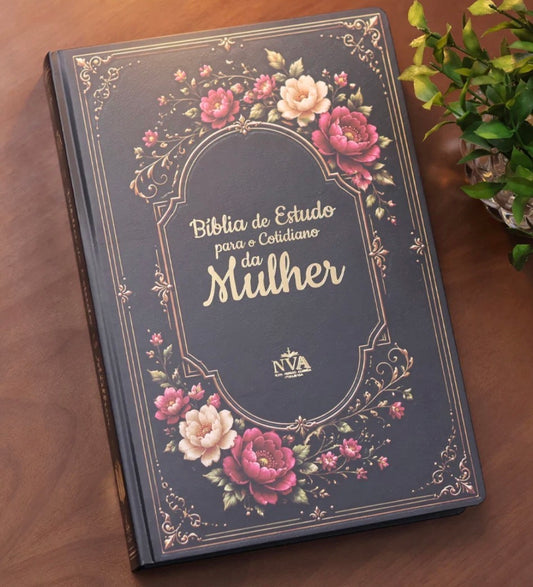 Bíblia de Estudo Para o Cotidiano da Mulher | NVA | Full Collor | Capa Dura Preta Com Dálias