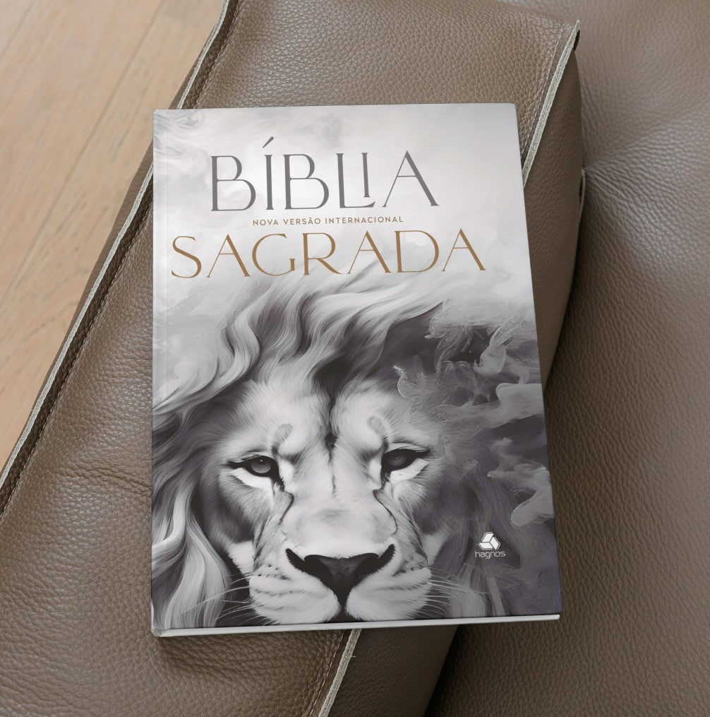 Bíblia Sagrada NVI - Leão libertador - Capa dura - Compacta