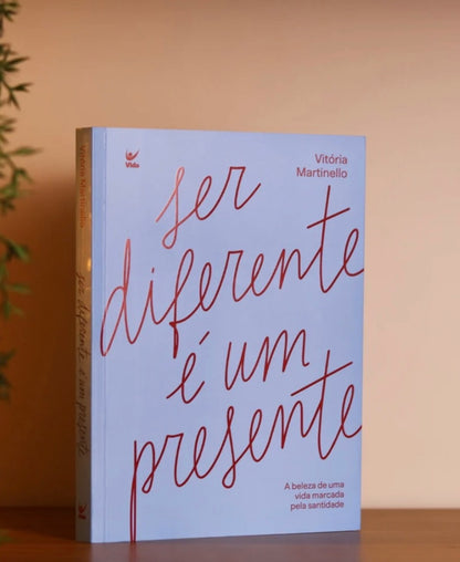Ser Diferente é Um Presente | Vitória Martinello