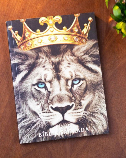 Bíblia Leão coroa Dourada NVA